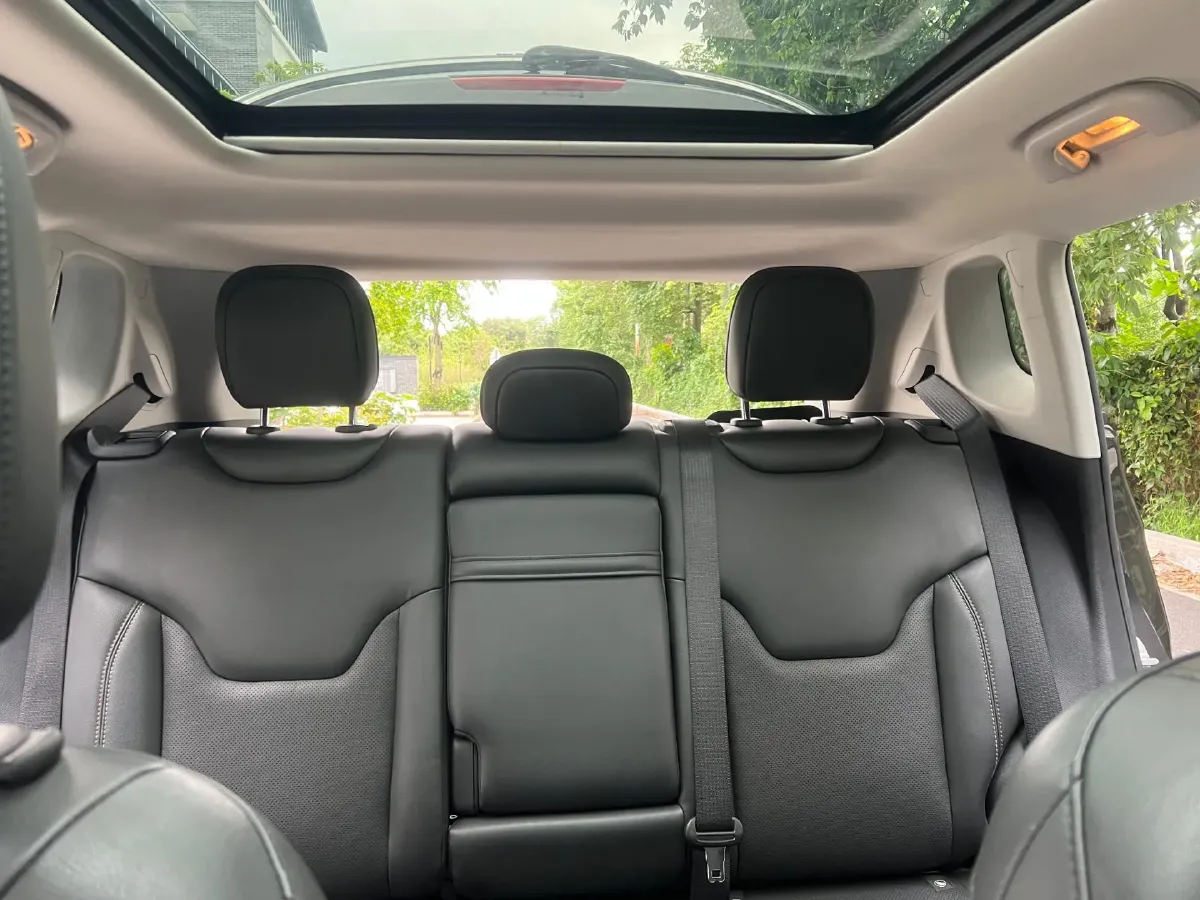 2017 Jeep Compass 1.4T 165HP L4 7DCT,autocango,china used car exporter,china ev exporter,chinese used car exporter,chinese used ev exporter