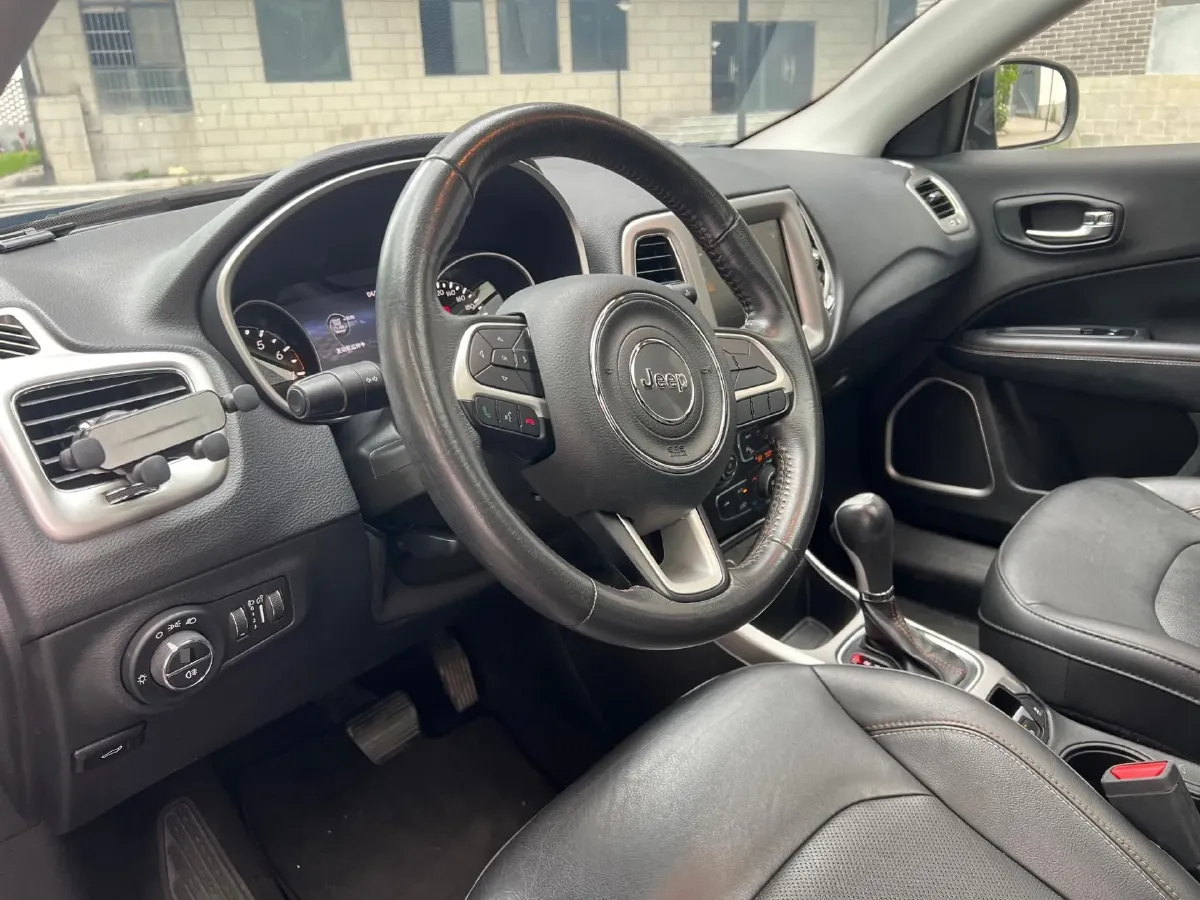 2017 Jeep Compass 1.4T 165HP L4 7DCT,autocango,china used car exporter,china ev exporter,chinese used car exporter,chinese used ev exporter