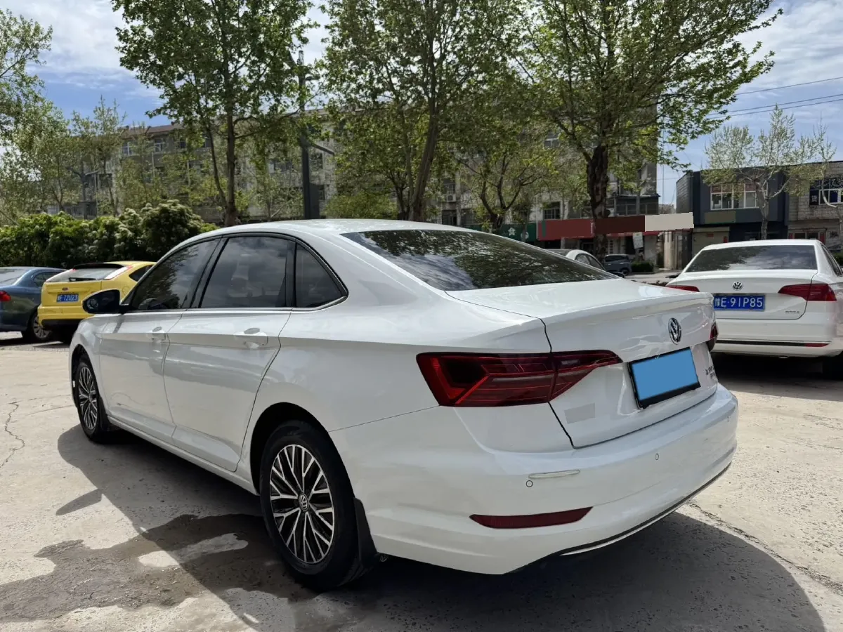 2019 Jeep Renegade 1.3T 173HP L4 7DCT,autocango,china used car exporter,china ev exporter,chinese used car exporter,chinese used ev exporter