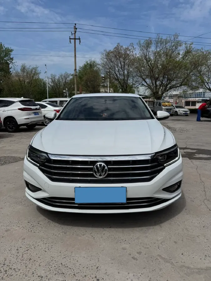 2019 Jeep Renegade 1.3T 173HP L4 7DCT,autocango,china used car exporter,china ev exporter,chinese used car exporter,chinese used ev exporter