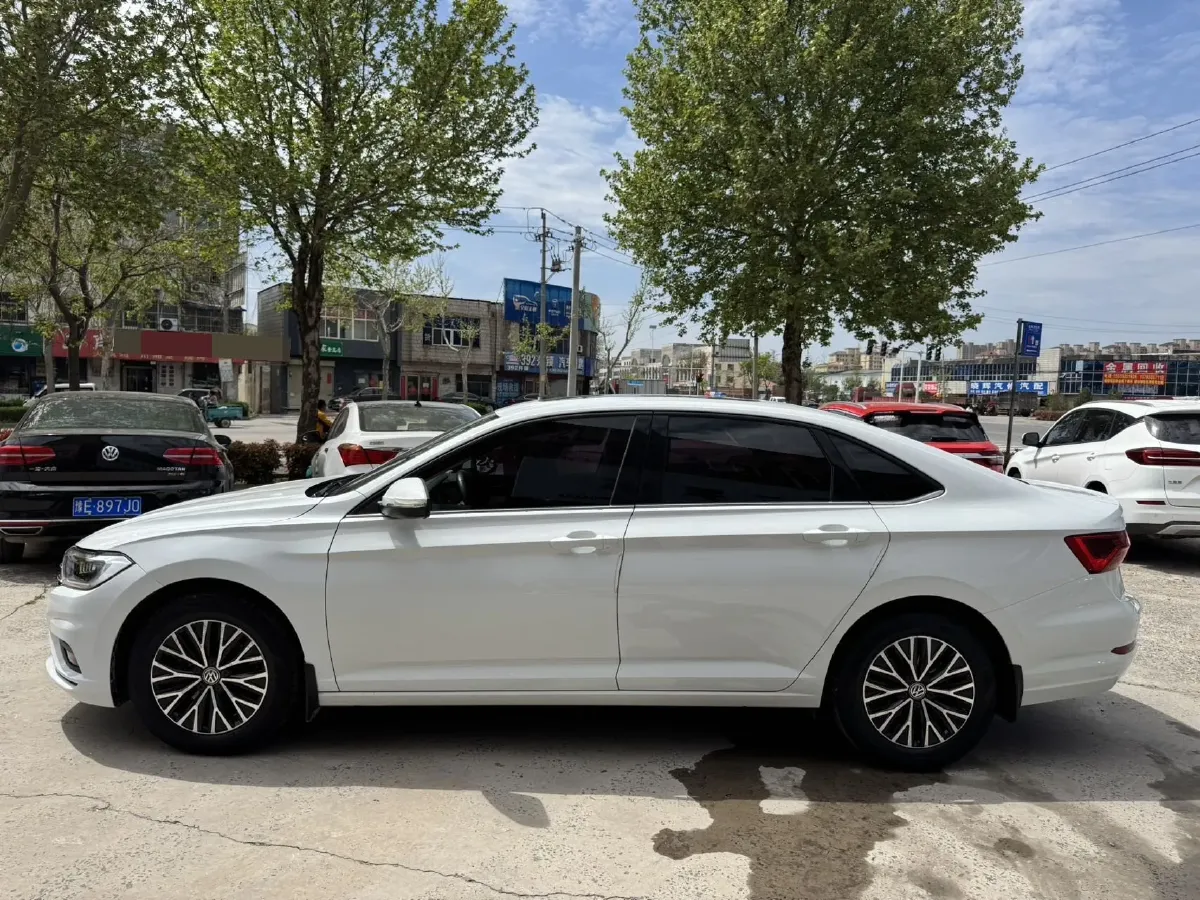 2019 Jeep Renegade 1.3T 173HP L4 7DCT,autocango,china used car exporter,china ev exporter,chinese used car exporter,chinese used ev exporter