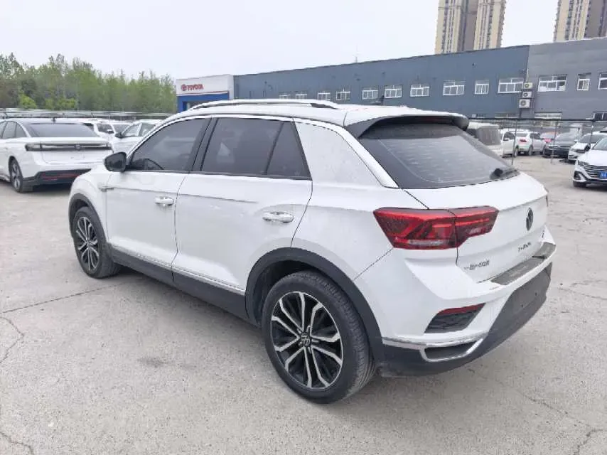 2021 Volkswagen T-Roc 1.4T 150HP L4 7DCT,autocango,china used car exporter,china ev exporter,chinese used car exporter,chinese used ev exporter