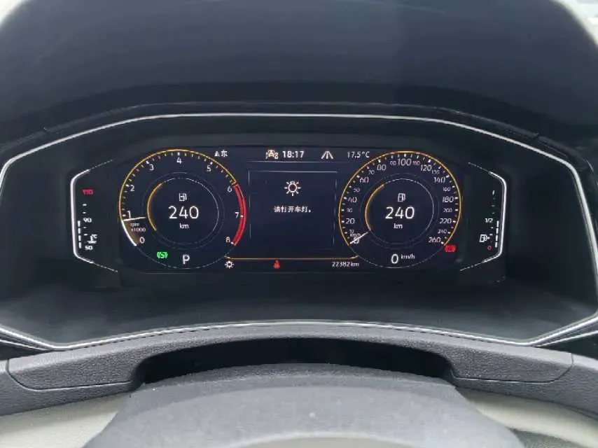 2021 Volkswagen T-Roc 1.4T 150HP L4 7DCT,autocango,china used car exporter,china ev exporter,chinese used car exporter,chinese used ev exporter