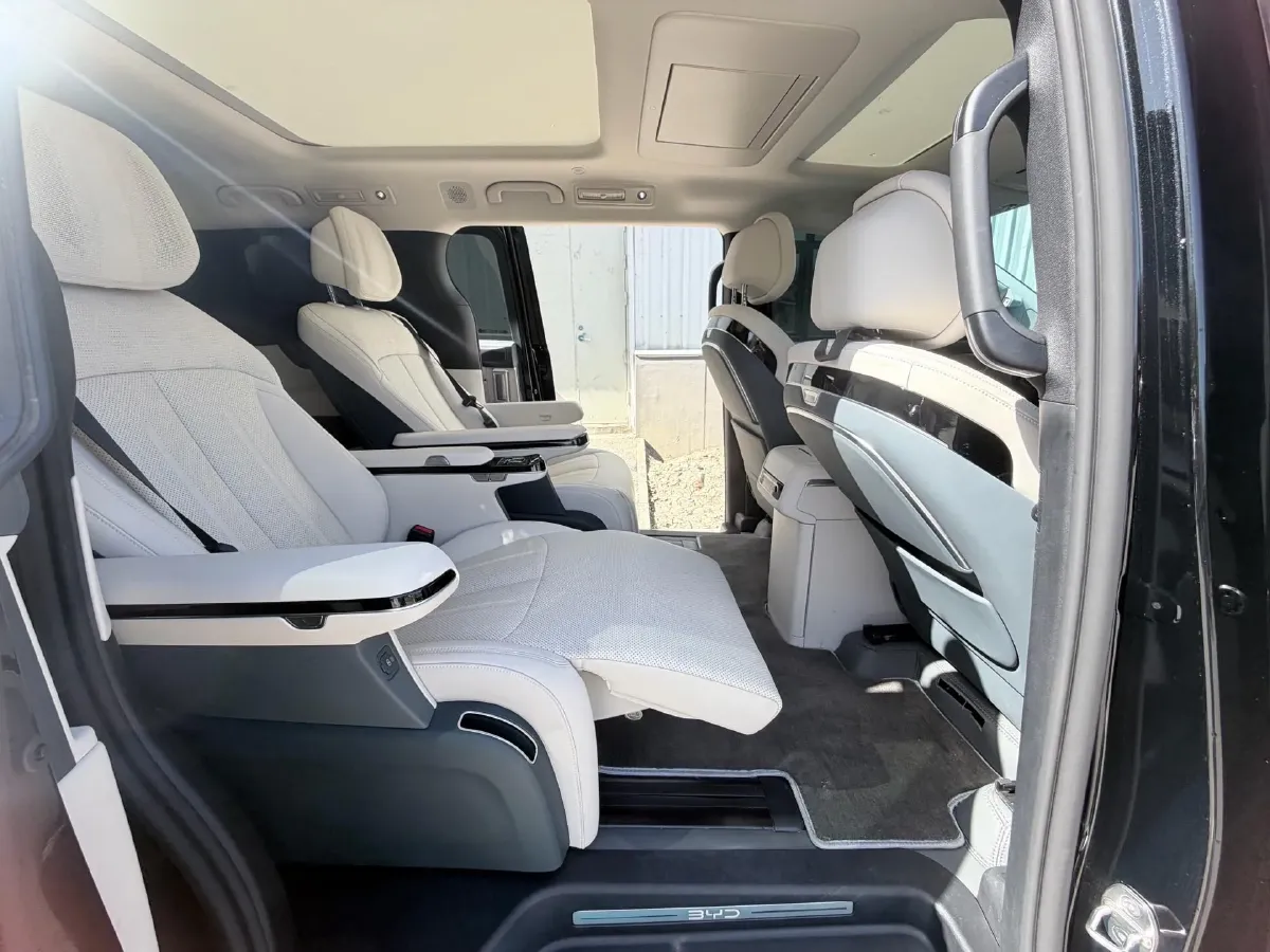 2026 BYD Xia 1.5T 156HP L4 E-CVT PHEV,autocango,china used car exporter,china ev exporter,chinese used car exporter,chinese used ev exporter