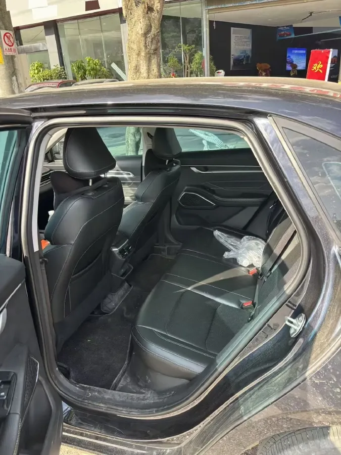 2022 Geely Emgrand 1.5L 114HP L4 CVT,autocango,china used car exporter,china ev exporter,chinese used car exporter,chinese used ev exporter