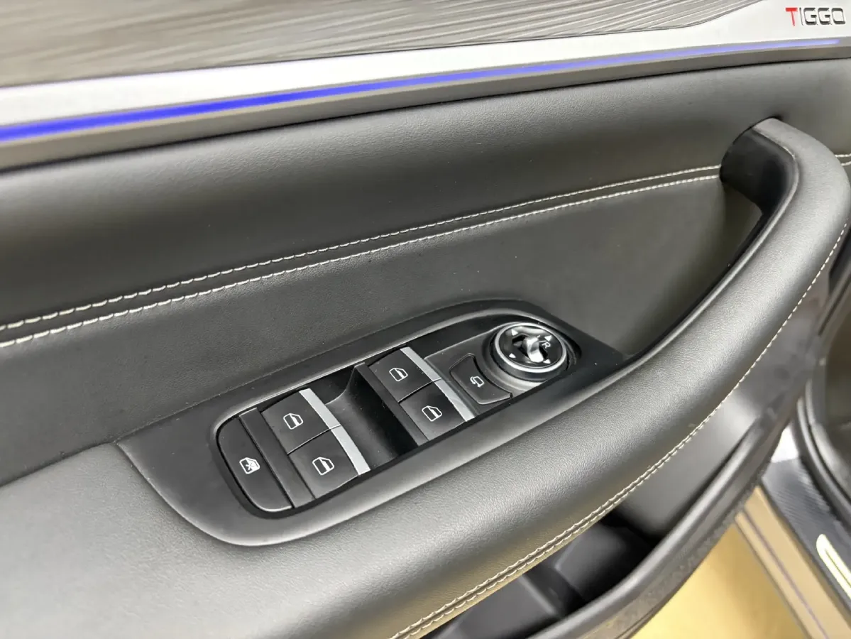 2021 Chery Tiggo 8 1.6T 197HP L4 7DCT,autocango,china used car exporter,china ev exporter,chinese used car exporter,chinese used ev exporter