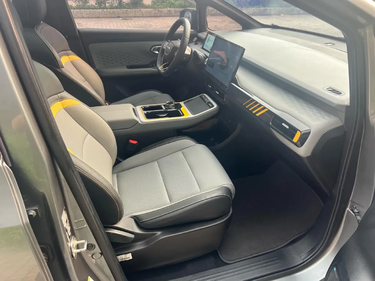 2022 Geely Okavango 1.8T 184HP L4 7DCT,autocango,china used car exporter,china ev exporter,chinese used car exporter,chinese used ev exporter