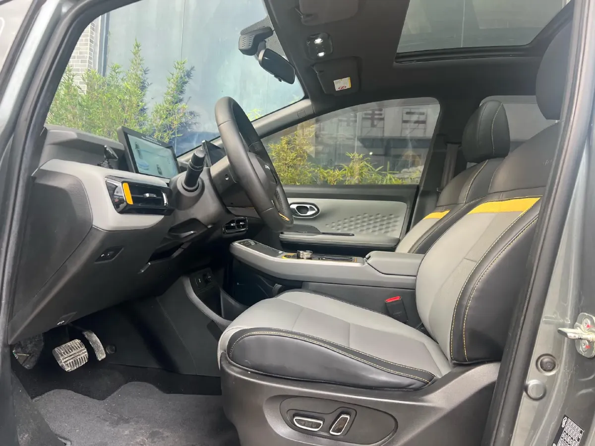 2022 Geely Okavango 1.8T 184HP L4 7DCT,autocango,china used car exporter,china ev exporter,chinese used car exporter,chinese used ev exporter