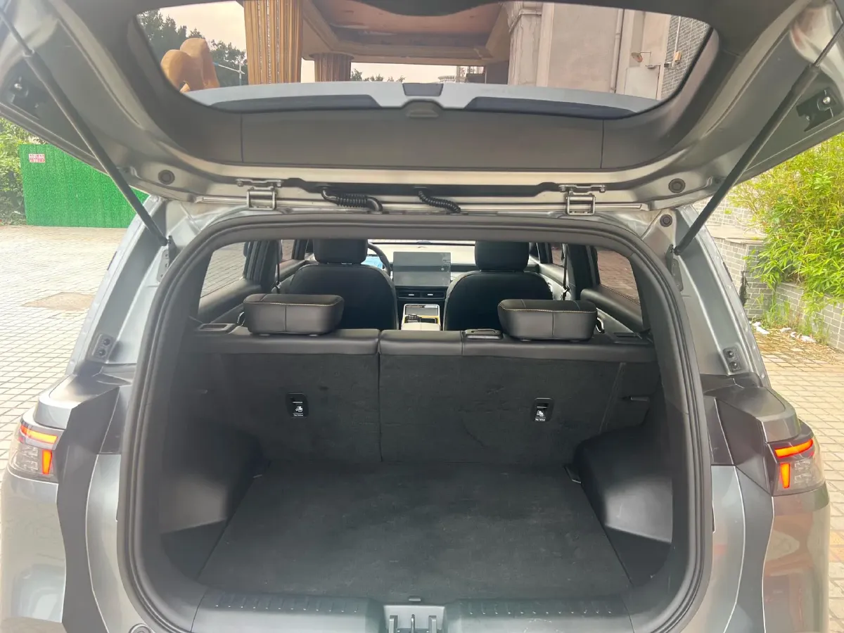 2022 Geely Okavango 1.8T 184HP L4 7DCT,autocango,china used car exporter,china ev exporter,chinese used car exporter,chinese used ev exporter