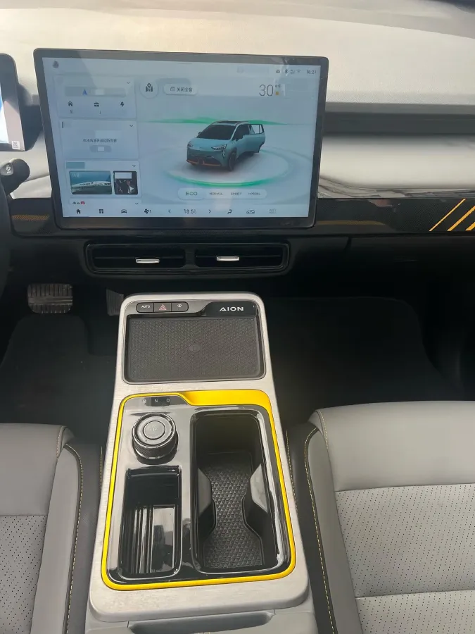 2022 Geely Okavango 1.8T 184HP L4 7DCT,autocango,china used car exporter,china ev exporter,chinese used car exporter,chinese used ev exporter