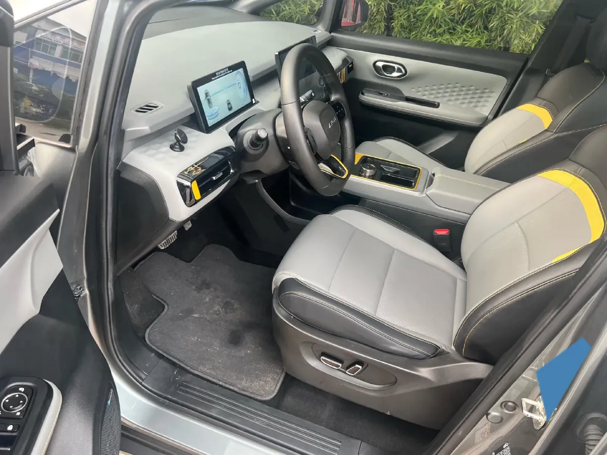 2022 Geely Okavango 1.8T 184HP L4 7DCT,autocango,china used car exporter,china ev exporter,chinese used car exporter,chinese used ev exporter