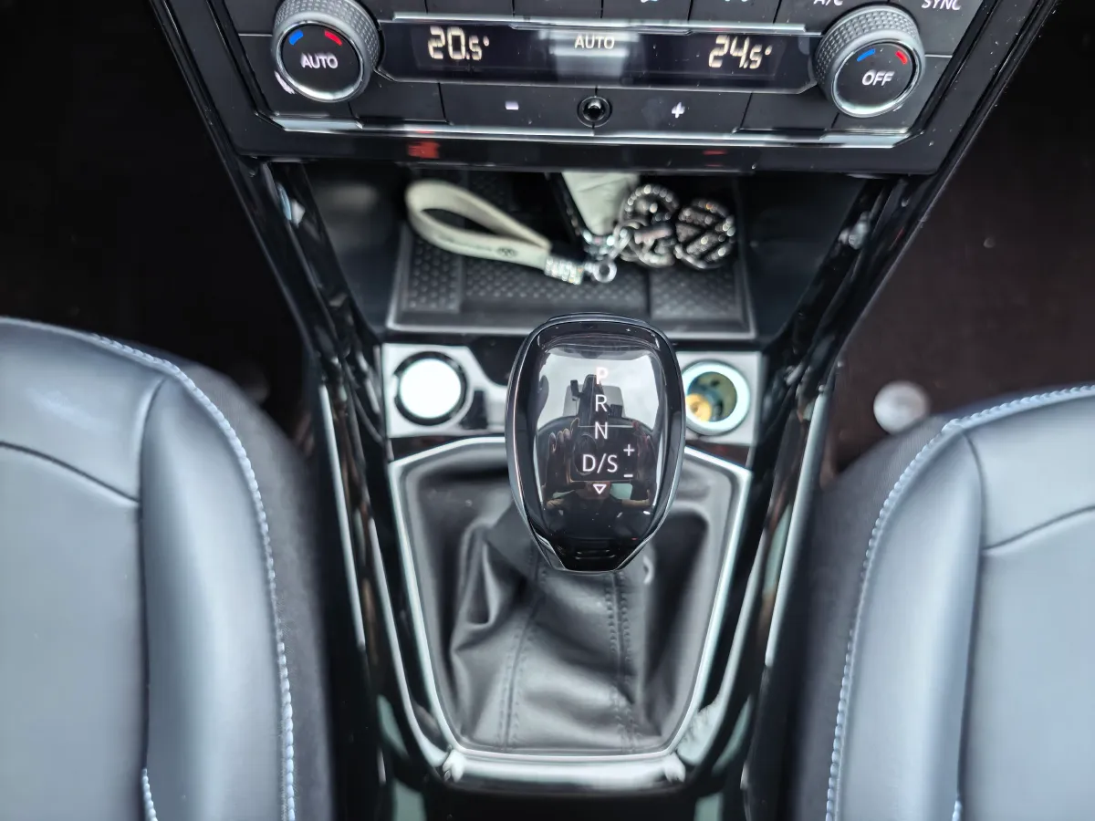 2025 Volkswagen Tharu 1.5T 160HP L4 7DCT,autocango,china used car exporter,china ev exporter,chinese used car exporter,chinese used ev exporter