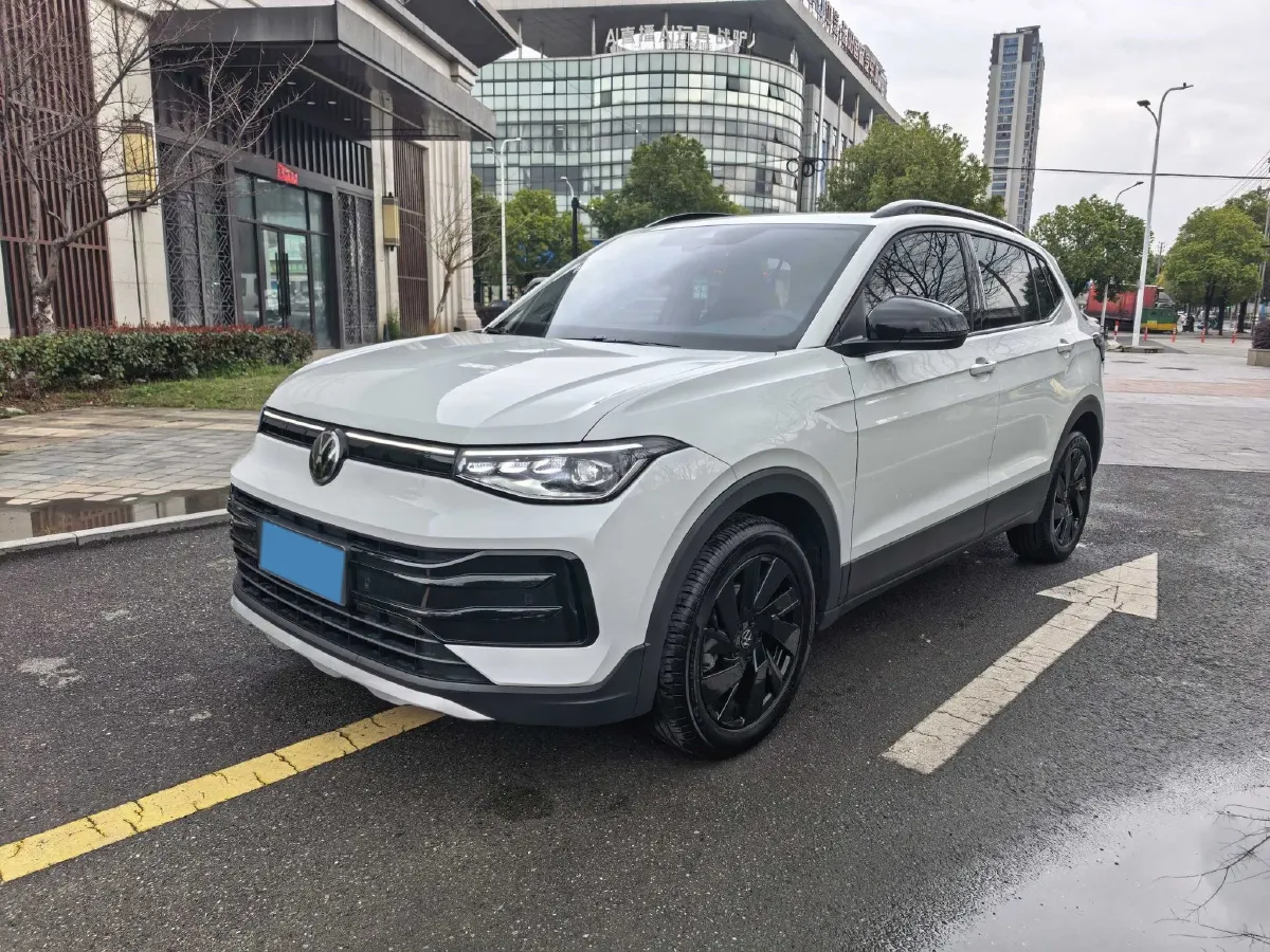 2025 Volkswagen Tharu 1.5T 160HP L4 7DCT,autocango,china used car exporter,china ev exporter,chinese used car exporter,chinese used ev exporter