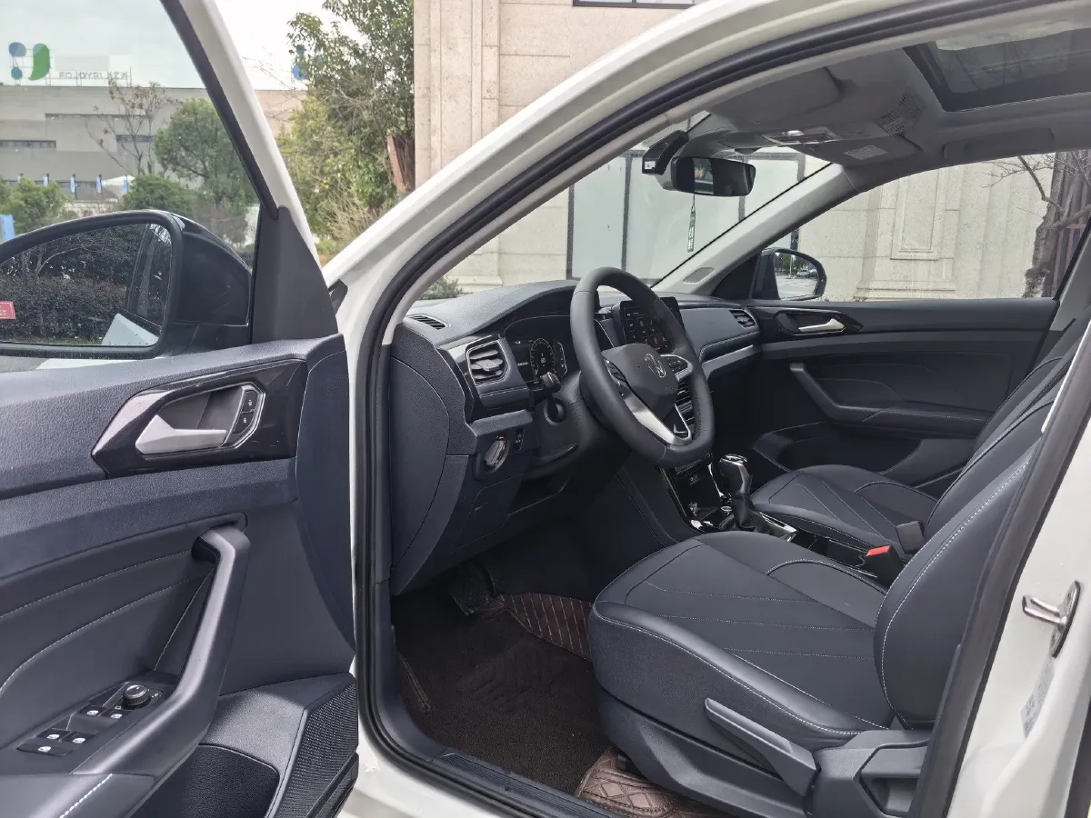 2025 Volkswagen Tharu 1.5T 160HP L4 7DCT,autocango,china used car exporter,china ev exporter,chinese used car exporter,chinese used ev exporter