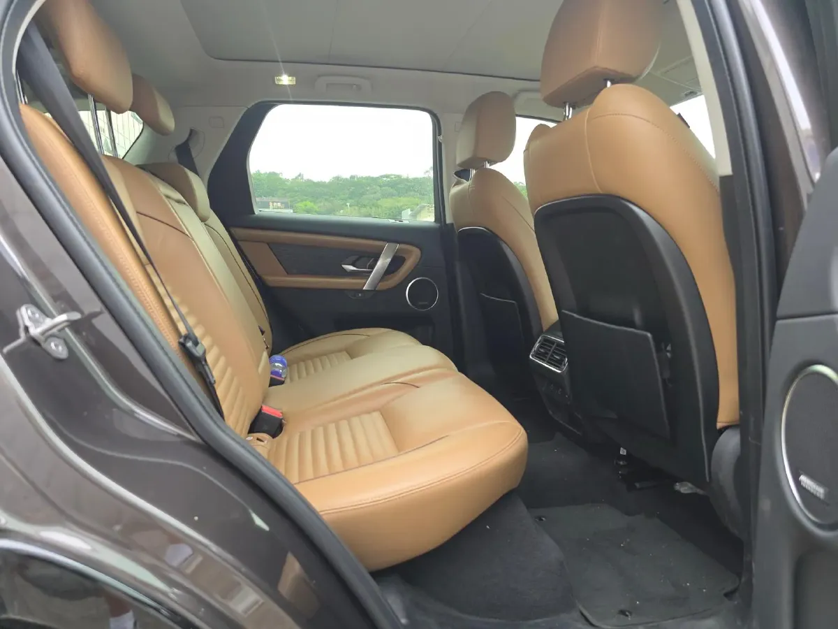 2023 Land Rover Discovery Sport 2.0T 249HP L4 9AT,autocango,china used car exporter,china ev exporter,chinese used car exporter,chinese used ev exporter