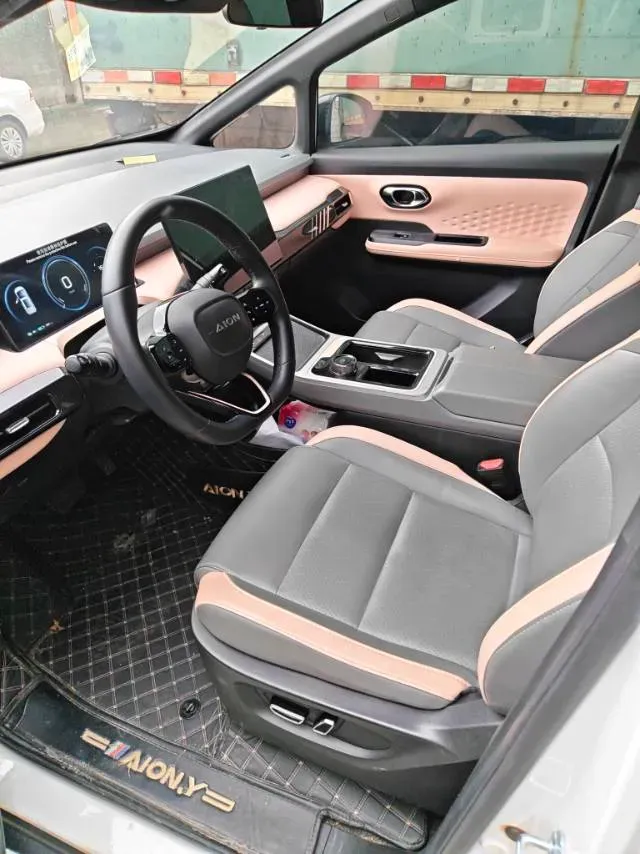 2022 Geely Okavango 1.8T 184HP L4 7DCT,autocango,china used car exporter,china ev exporter,chinese used car exporter,chinese used ev exporter