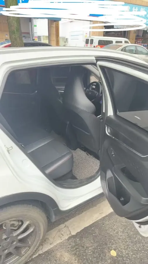 2022 Livan X3 PRO 1.5L 113HP L4 5MT,autocango,china used car exporter,china ev exporter,chinese used car exporter,chinese used ev exporter