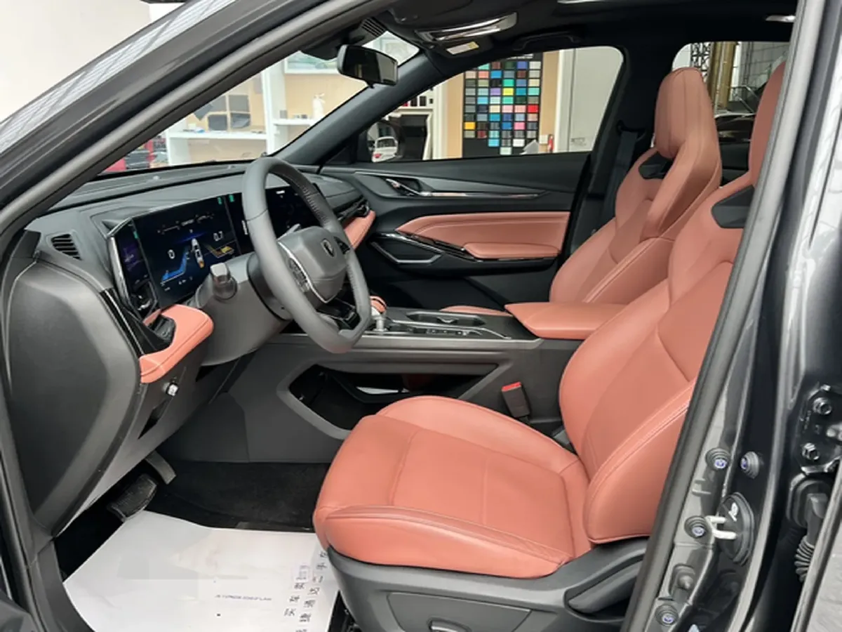 2026 ChangAn X5 PLUS 1.5T 192HP L4 7DCT,autocango,china used car exporter,china ev exporter,chinese used car exporter,chinese used ev exporter