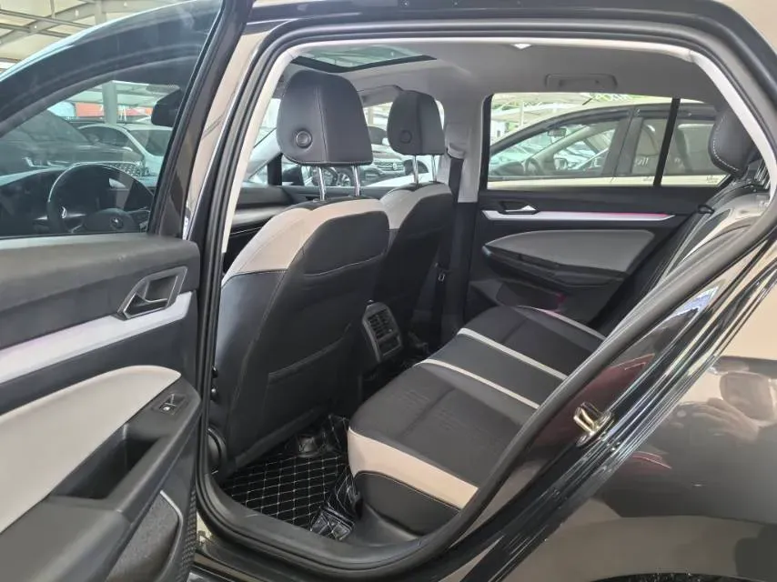 2021 Volkswagen Golf 1.4T 150HP L4 7DCT,autocango,china used car exporter,china ev exporter,chinese used car exporter,chinese used ev exporter