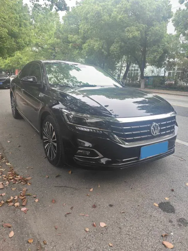 2020 Volkswagen Passat 2.0T 186HP L4 7DCT,autocango,china used car exporter,china ev exporter,chinese used car exporter,chinese used ev exporter
