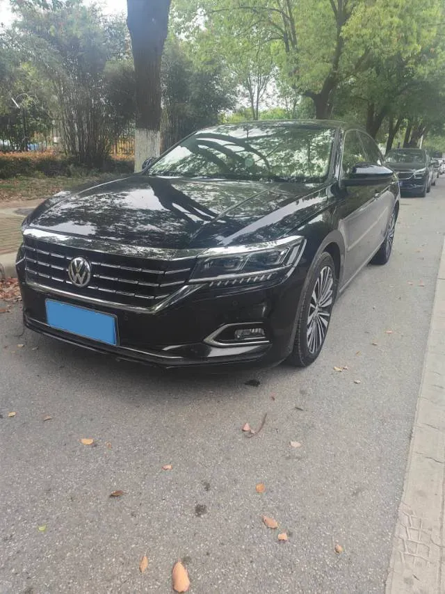 2020 Volkswagen Passat 2.0T 186HP L4 7DCT,autocango,china used car exporter,china ev exporter,chinese used car exporter,chinese used ev exporter