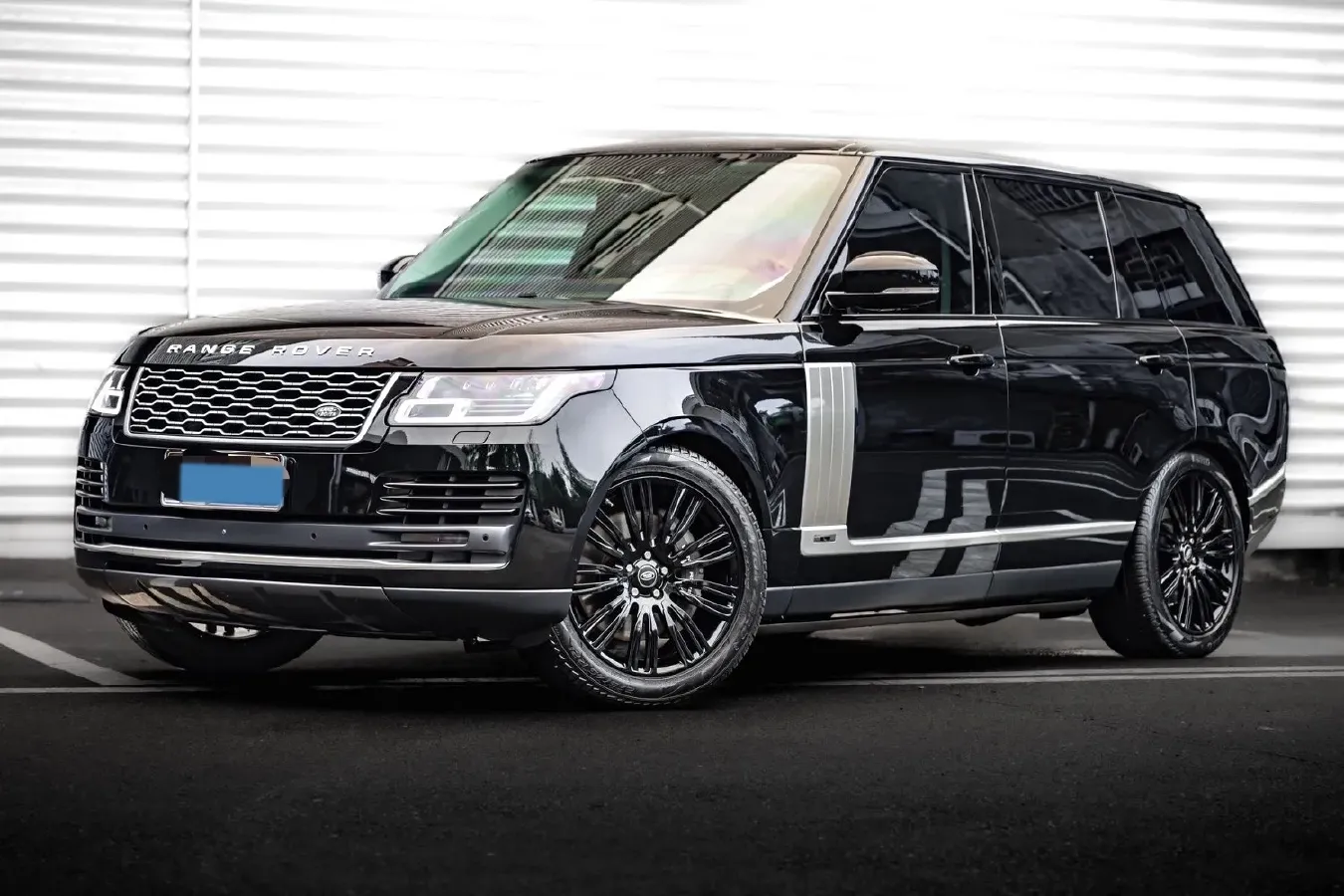 2021 Land Rover Range Rover 3.0T 400HP L6 8AT,autocango,china used car exporter,china ev exporter,chinese used car exporter,chinese used ev exporter