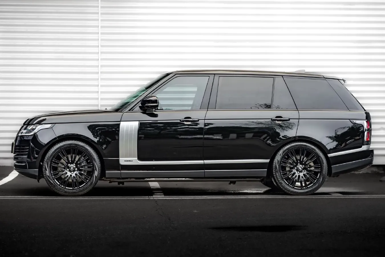 2021 Land Rover Range Rover 3.0T 400HP L6 8AT,autocango,china used car exporter,china ev exporter,chinese used car exporter,chinese used ev exporter