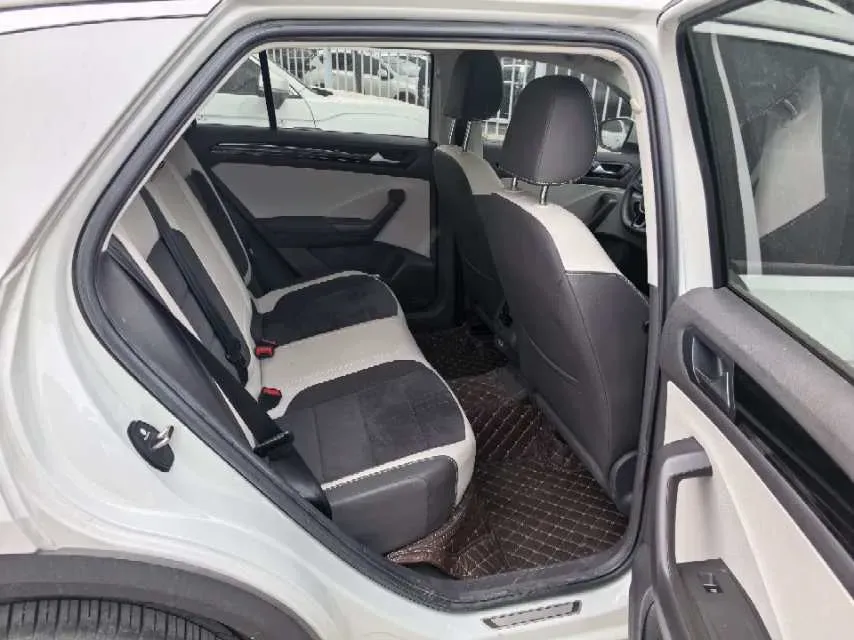 2021 Volkswagen T-Roc 1.4T 150HP L4 7DCT,autocango,china used car exporter,china ev exporter,chinese used car exporter,chinese used ev exporter