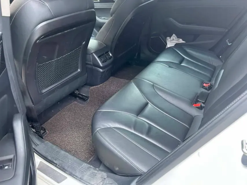 2019 HongQi H5 1.8T 180HP L4 6AT,autocango,china used car exporter,china ev exporter,chinese used car exporter,chinese used ev exporter