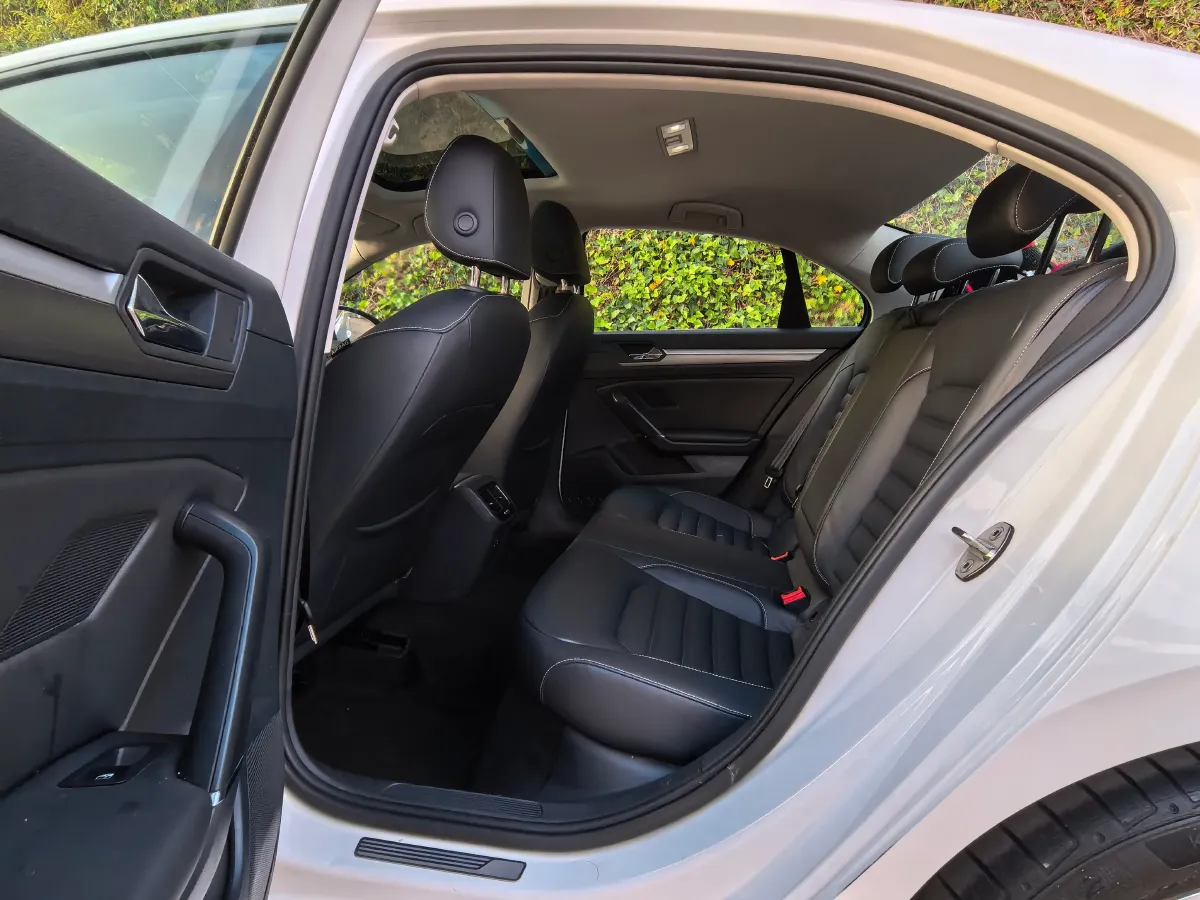 2019 Volkswagen Passat 1.4T 150HP L4 7DCT,autocango,china used car exporter,china ev exporter,chinese used car exporter,chinese used ev exporter