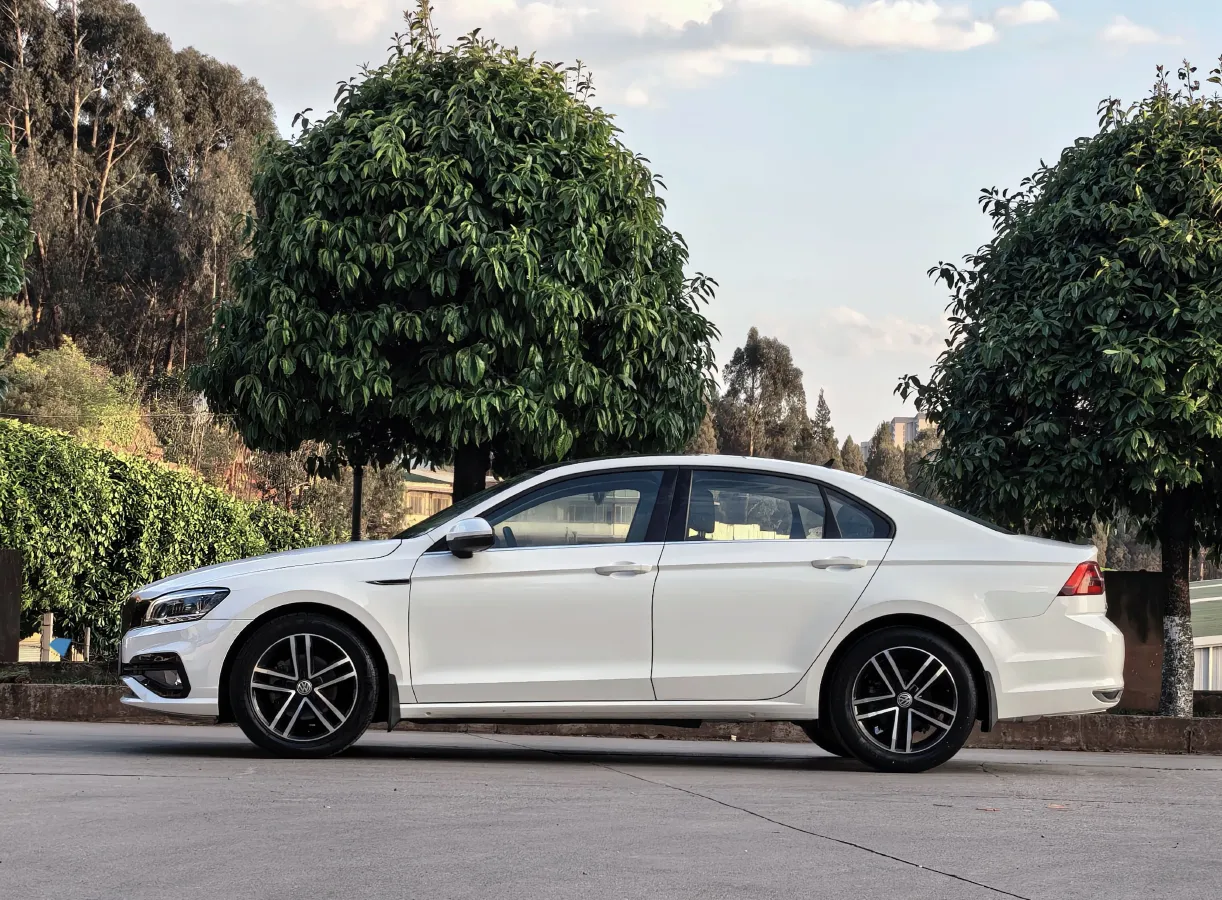 2019 Volkswagen Passat 1.4T 150HP L4 7DCT,autocango,china used car exporter,china ev exporter,chinese used car exporter,chinese used ev exporter