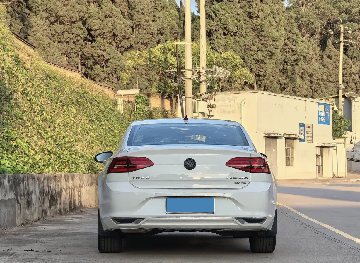 2019 Volkswagen Passat 1.4T 150HP L4 7DCT,autocango,china used car exporter,china ev exporter,chinese used car exporter,chinese used ev exporter