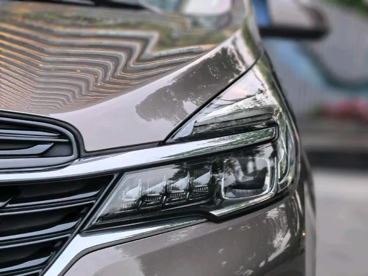 2022 Buick GL8 2.0T 237HP L4 9AT,autocango,china used car exporter,china ev exporter,chinese used car exporter,chinese used ev exporter