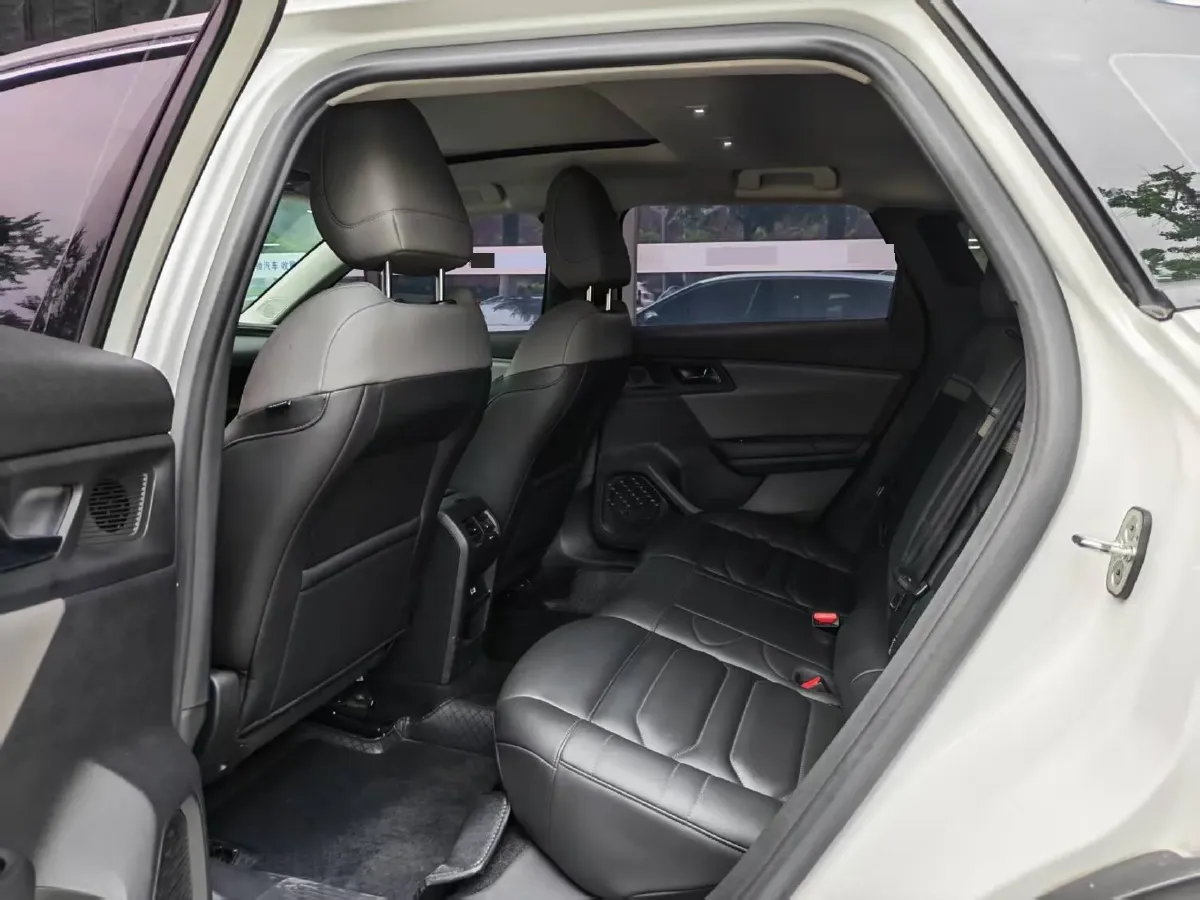 2022 Citroen C5 X 1.6T 175HP L4 8AT,autocango,china used car exporter,china ev exporter,chinese used car exporter,chinese used ev exporter