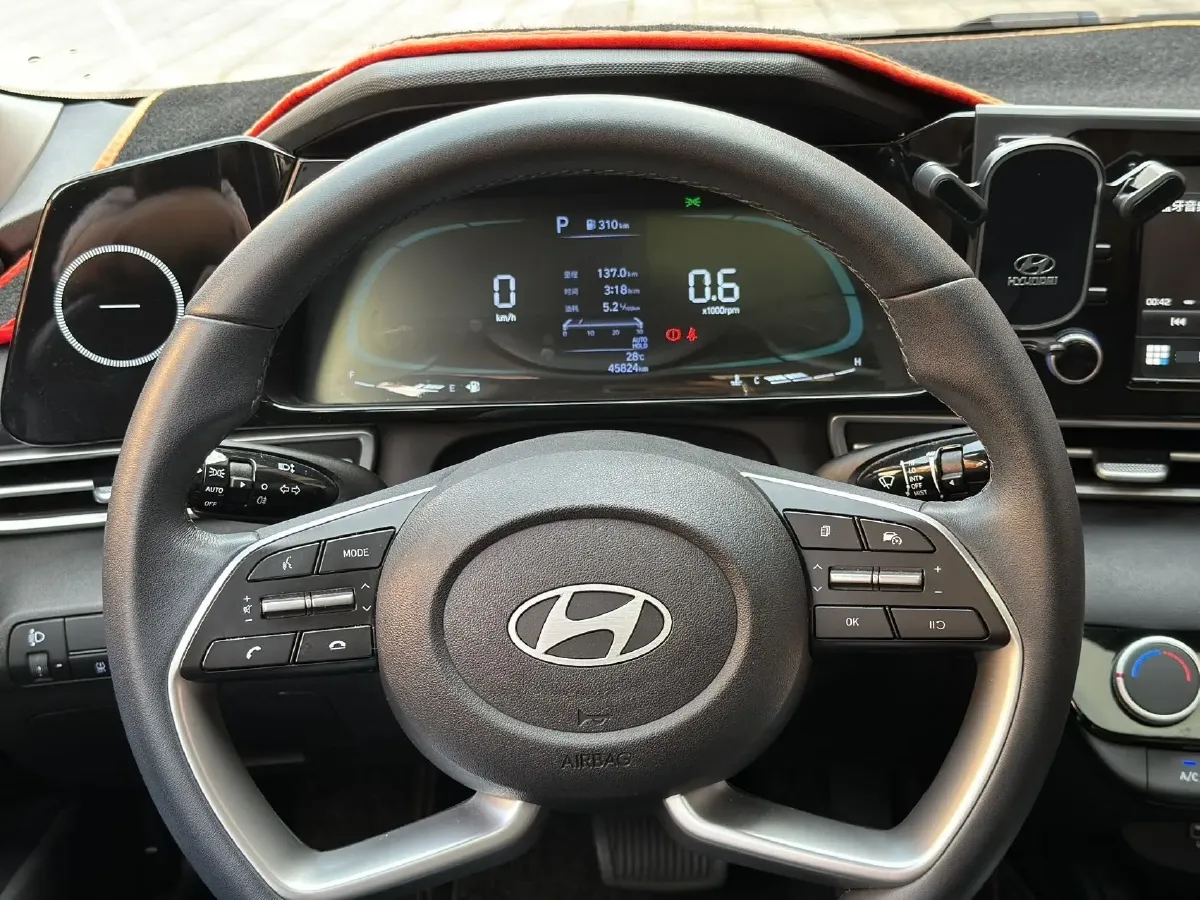 2023 Hyundai Elantra 1.5L 115HP L4 CVT,autocango,china used car exporter,china ev exporter,chinese used car exporter,chinese used ev exporter