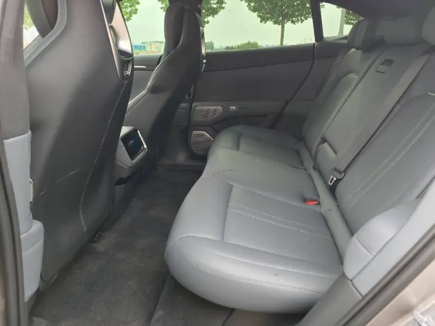 2025 MI YU7 BEV 101.7KWH,autocango,china used car exporter,china ev exporter,chinese used car exporter,chinese used ev exporter