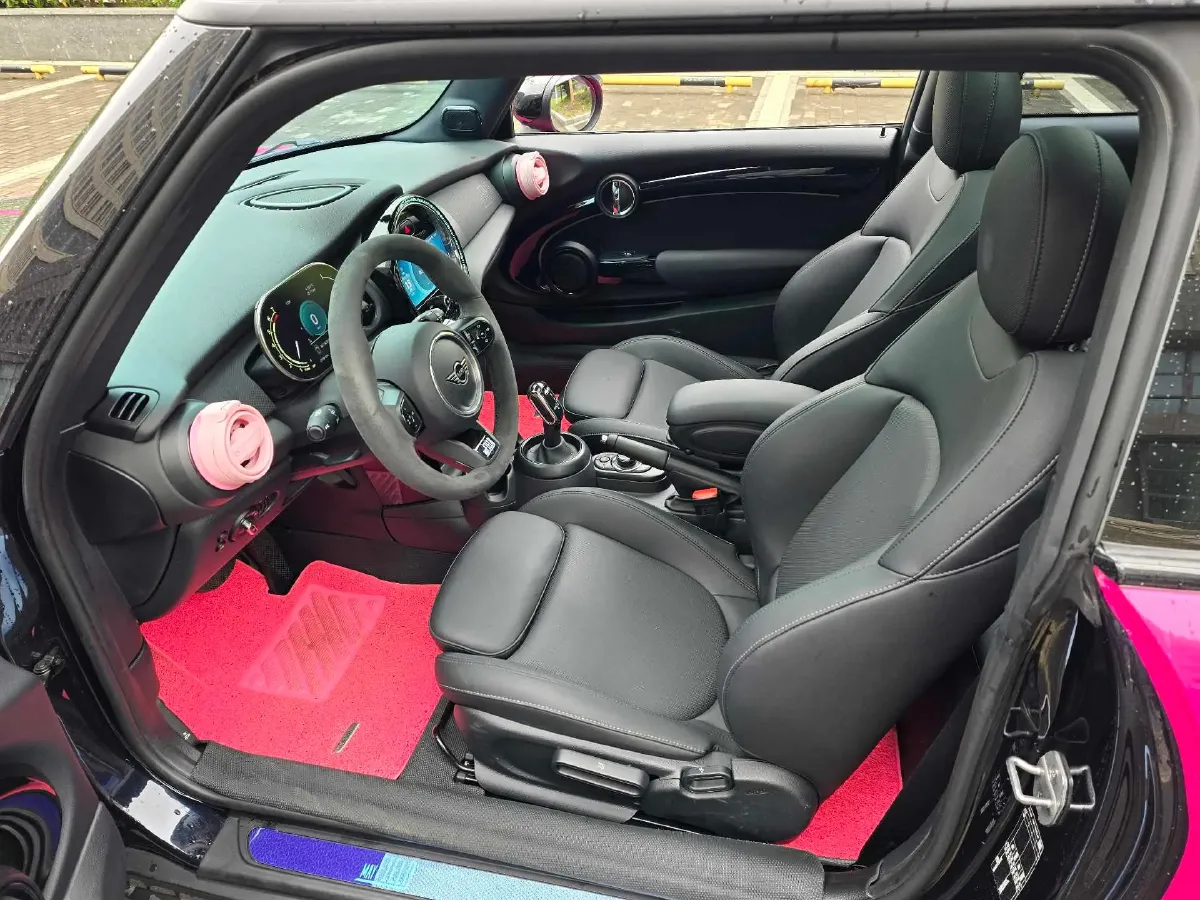 2023 MINI MINI 1.5T 136HP L3 7DCT,autocango,china used car exporter,china ev exporter,chinese used car exporter,chinese used ev exporter