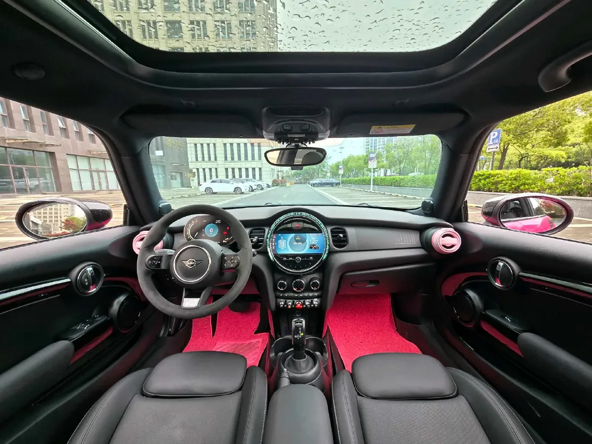 2023 MINI MINI 1.5T 136HP L3 7DCT,autocango,china used car exporter,china ev exporter,chinese used car exporter,chinese used ev exporter