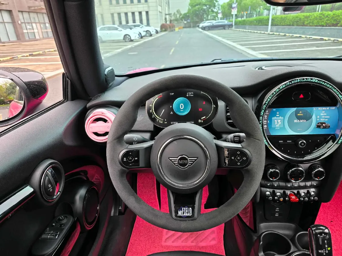 2023 MINI MINI 1.5T 136HP L3 7DCT,autocango,china used car exporter,china ev exporter,chinese used car exporter,chinese used ev exporter