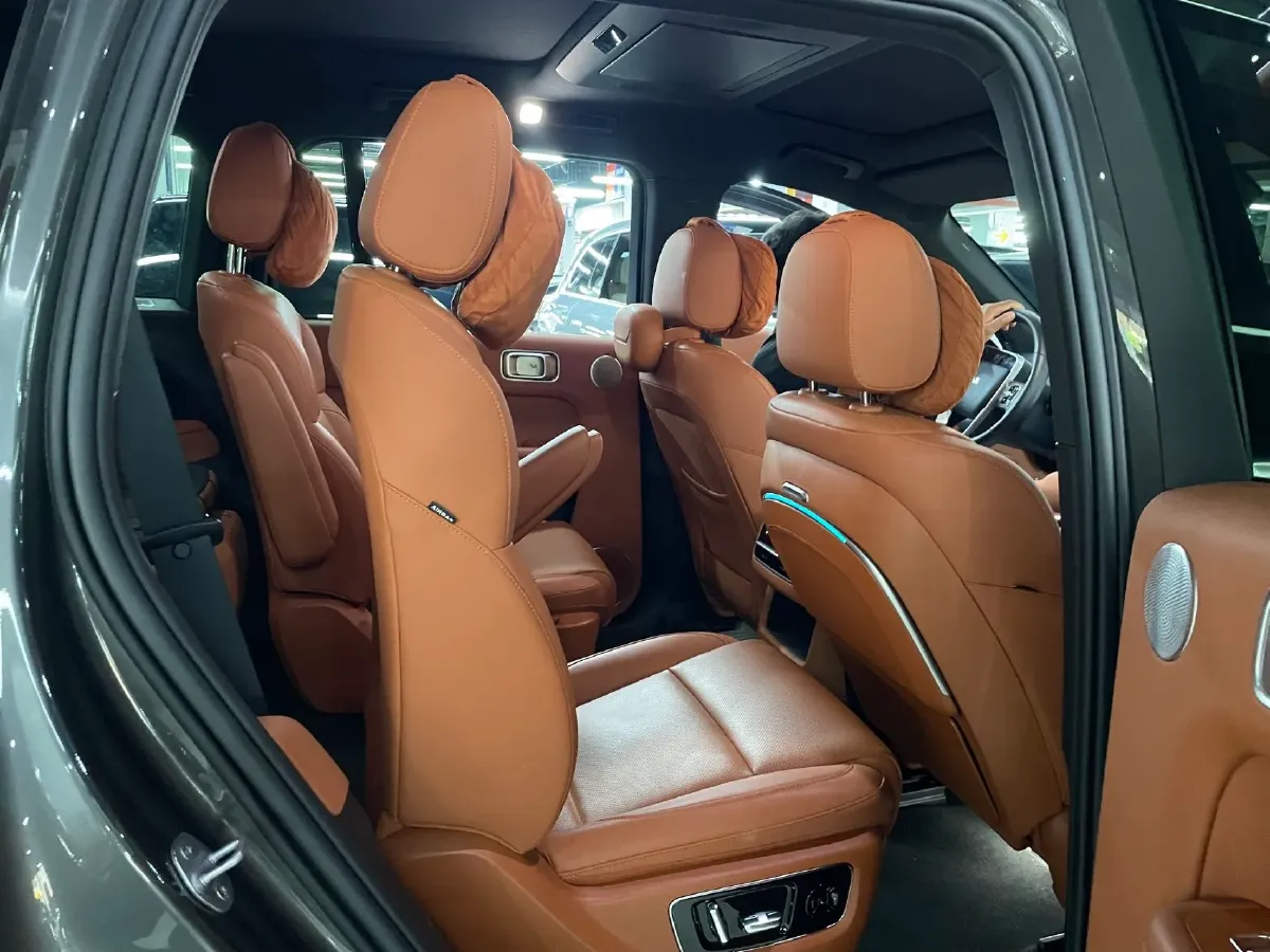 2023 Li L8 Range Extended 154HP REEV 40.9KWH,autocango,china used car exporter,china ev exporter,chinese used car exporter,chinese used ev exporter