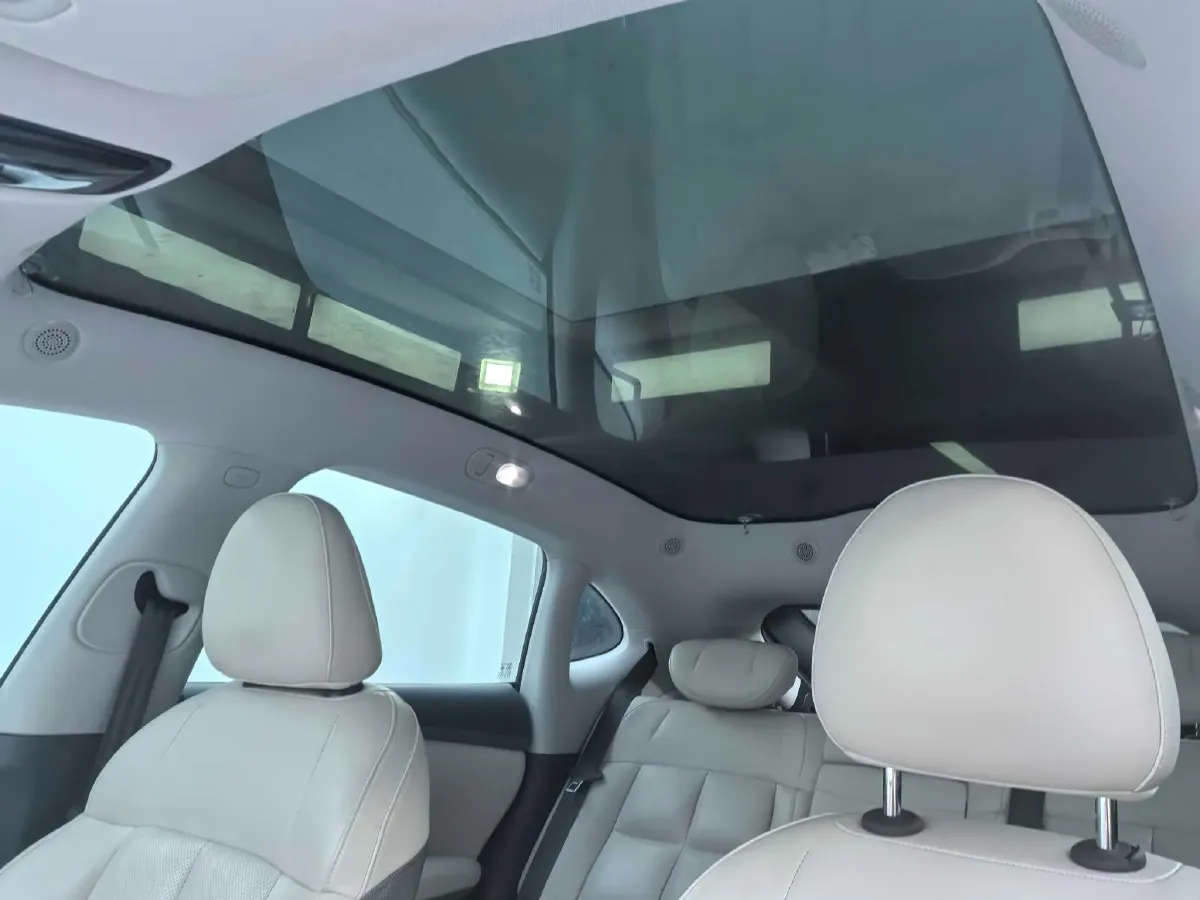 2025 IM LS6 BEV 75KWH,autocango,china used car exporter,china ev exporter,chinese used car exporter,chinese used ev exporter