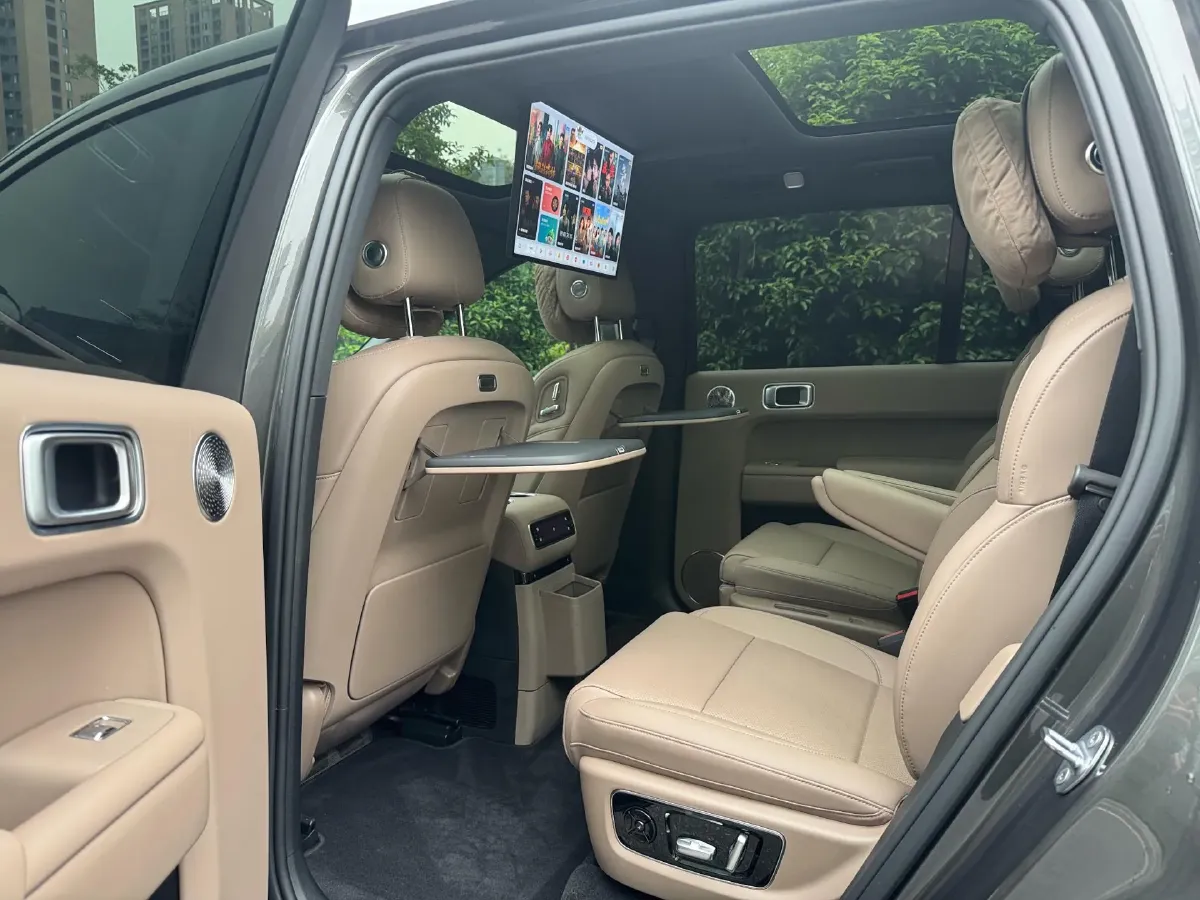 2025 Li L9 Range Extended 154HP REEV,autocango,china used car exporter,china ev exporter,chinese used car exporter,chinese used ev exporter