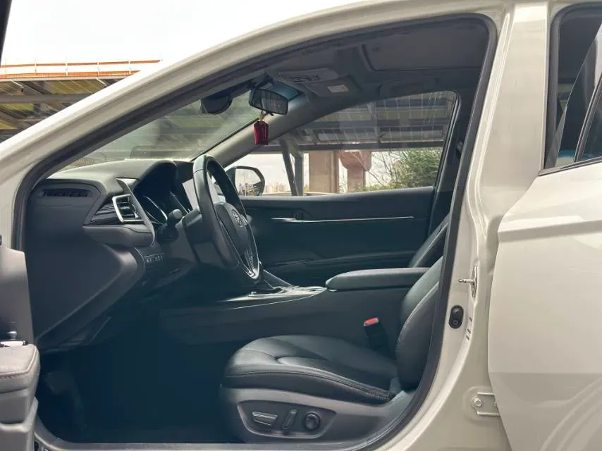 2021 Toyota Camry 2.0L 178HP L4 CVT,autocango,china used car exporter,china ev exporter,chinese used car exporter,chinese used ev exporter