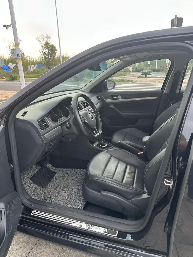 2017 Buick Excelle 1.5L 114HP L4 6AT,autocango,china used car exporter,china ev exporter,chinese used car exporter,chinese used ev exporter