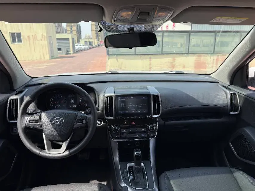 2018 Hyundai ix35 2.0L 160HP L4 6AT,autocango,china used car exporter,china ev exporter,chinese used car exporter,chinese used ev exporter