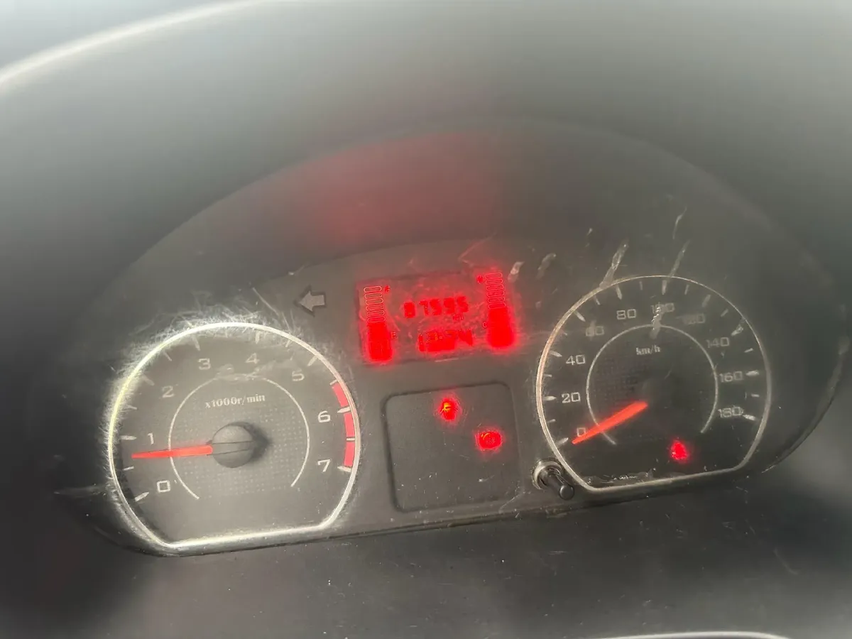 2019 WuLing HongGuang V 1.5L 99HP L4 6MT,autocango,china used car exporter,china ev exporter,chinese used car exporter,chinese used ev exporter