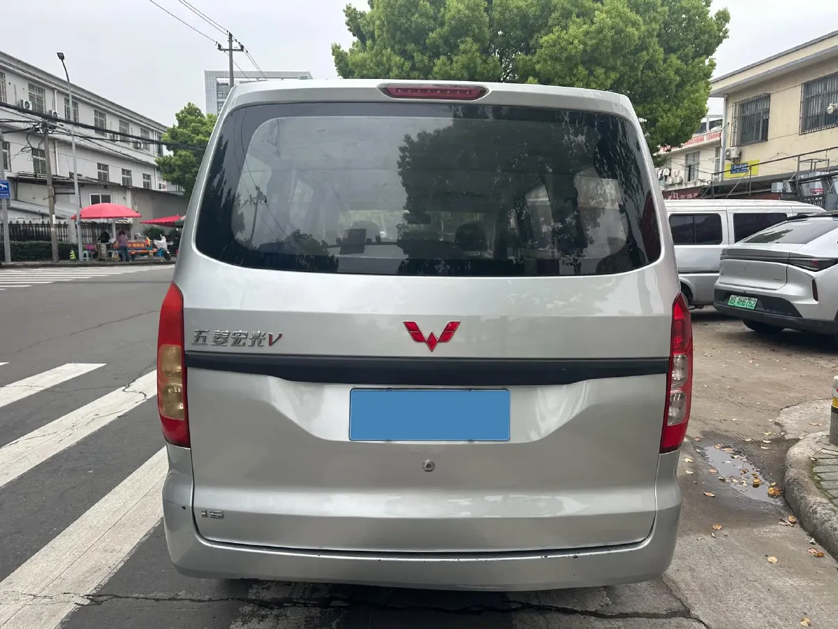 2019 WuLing HongGuang V 1.5L 99HP L4 6MT,autocango,china used car exporter,china ev exporter,chinese used car exporter,chinese used ev exporter