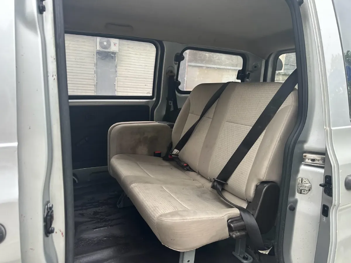 2019 WuLing HongGuang V 1.5L 99HP L4 6MT,autocango,china used car exporter,china ev exporter,chinese used car exporter,chinese used ev exporter