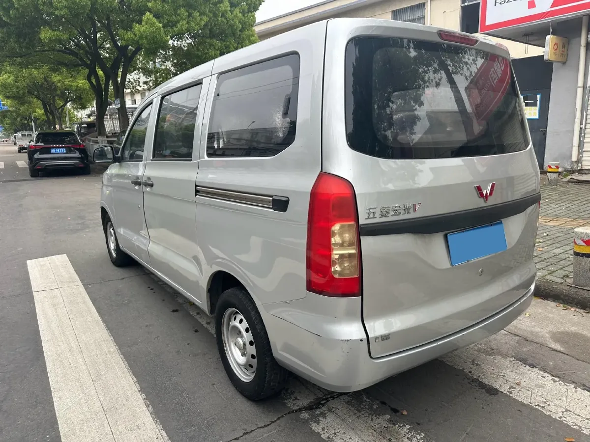 2019 WuLing HongGuang V 1.5L 99HP L4 6MT,autocango,china used car exporter,china ev exporter,chinese used car exporter,chinese used ev exporter