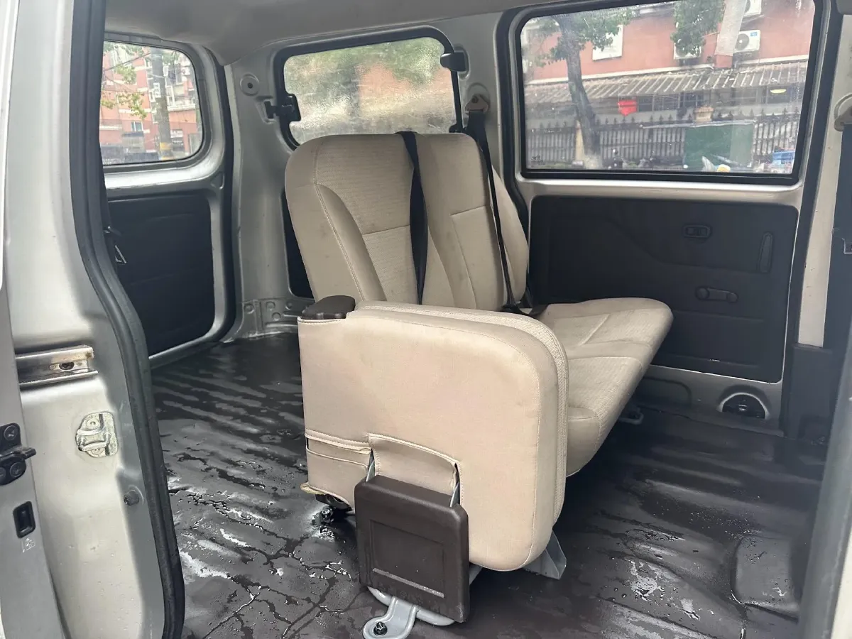 2019 WuLing HongGuang V 1.5L 99HP L4 6MT,autocango,china used car exporter,china ev exporter,chinese used car exporter,chinese used ev exporter